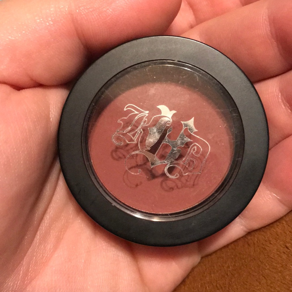Kat Von D Lolita eyeshadow - Picture 3 of 4